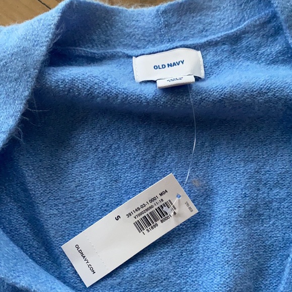 Soft brushes button crop cardigan - Picture 2 of 3